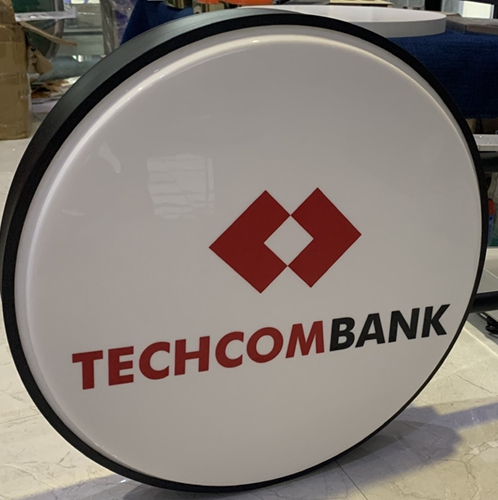 Hộp đèn biển vẫy hông nhôm Profile 80mm, mặt mica hút nổi, nội dung in UV, gắn đèn Led bên trong