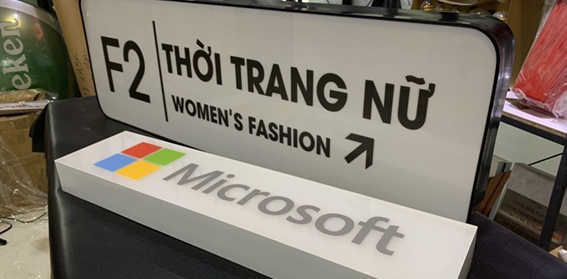 Hộp đèn Hông nhôm han Quốc, mặt dùng tấm Poly dẫn sáng, nội dung in UV, gắn đèn Led bên trong